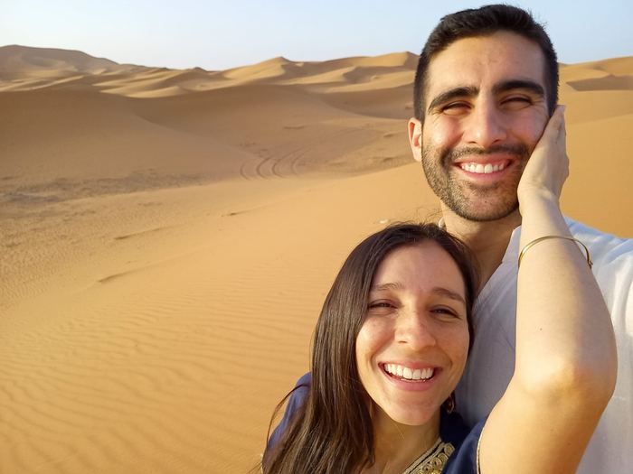 Selfie sobre las dunas del desierto